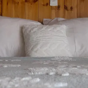 Les Catrems & Le Montagnou Hotel
